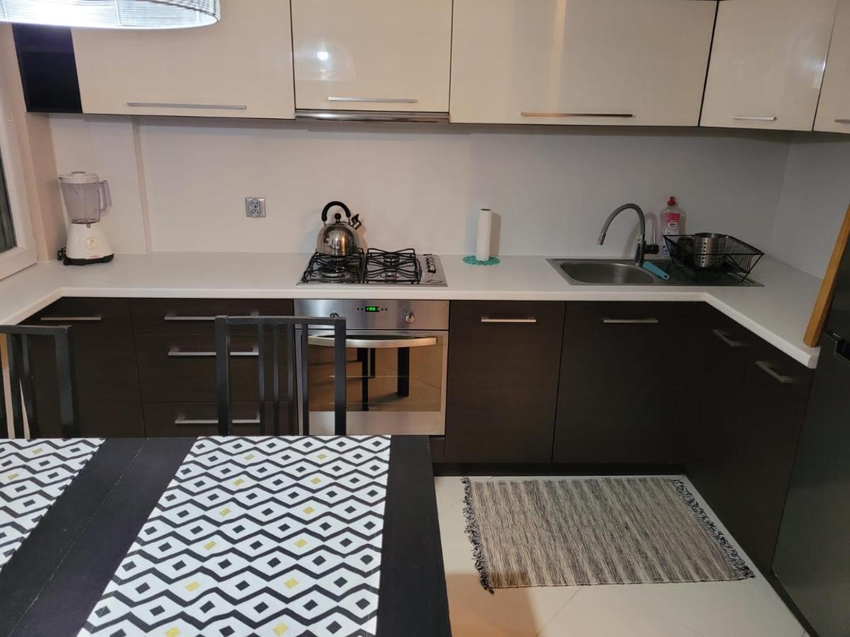 Apartament *
