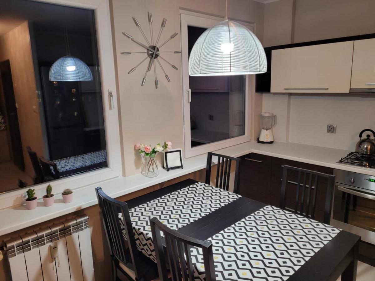 Apartament *